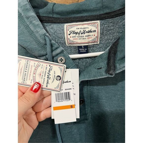 Flag & Anthem NWT Men's Hoodie Pullover Sz S - Picture 3 of 5